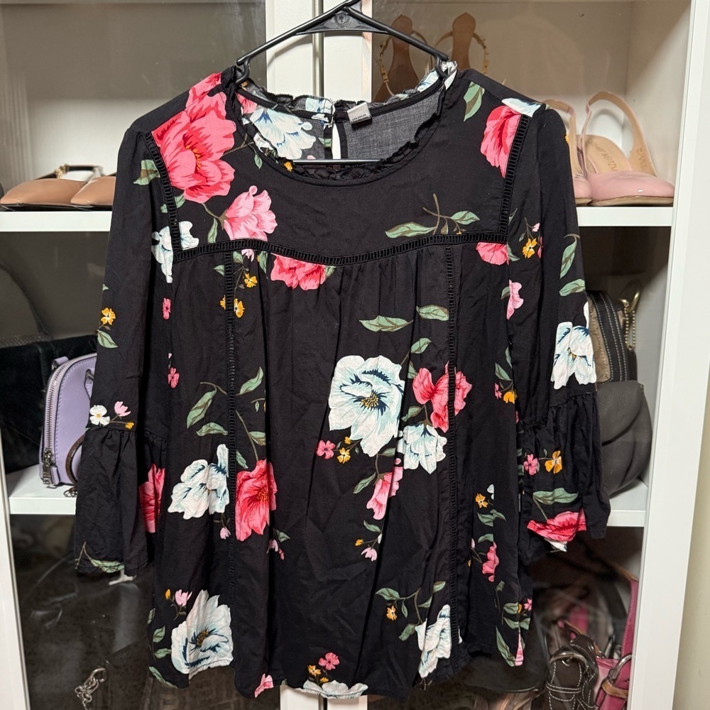Old Navy Black Floral Patterned Women's Blouse Size Medium